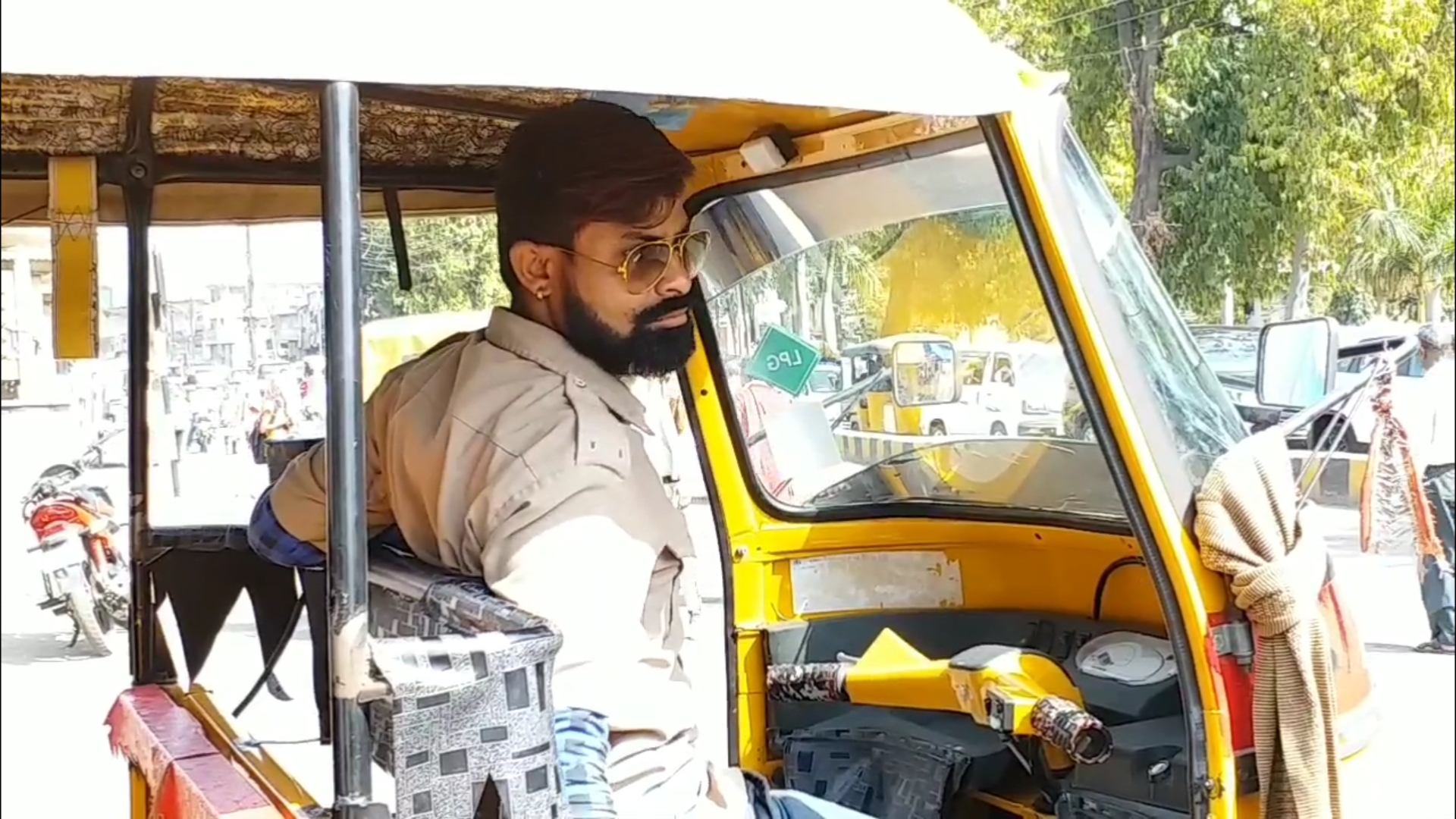 Auto driver