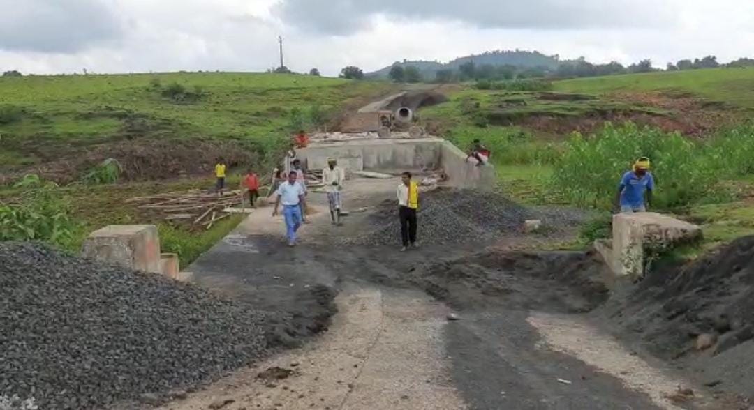 New bridge built over a dilapidated bridge