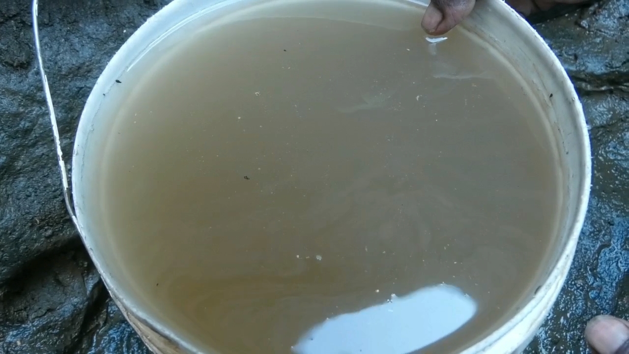 water crisis in jabalpur tribal village