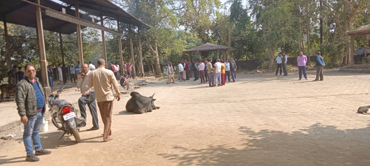 swapping of bones in shamshan ghat Katni