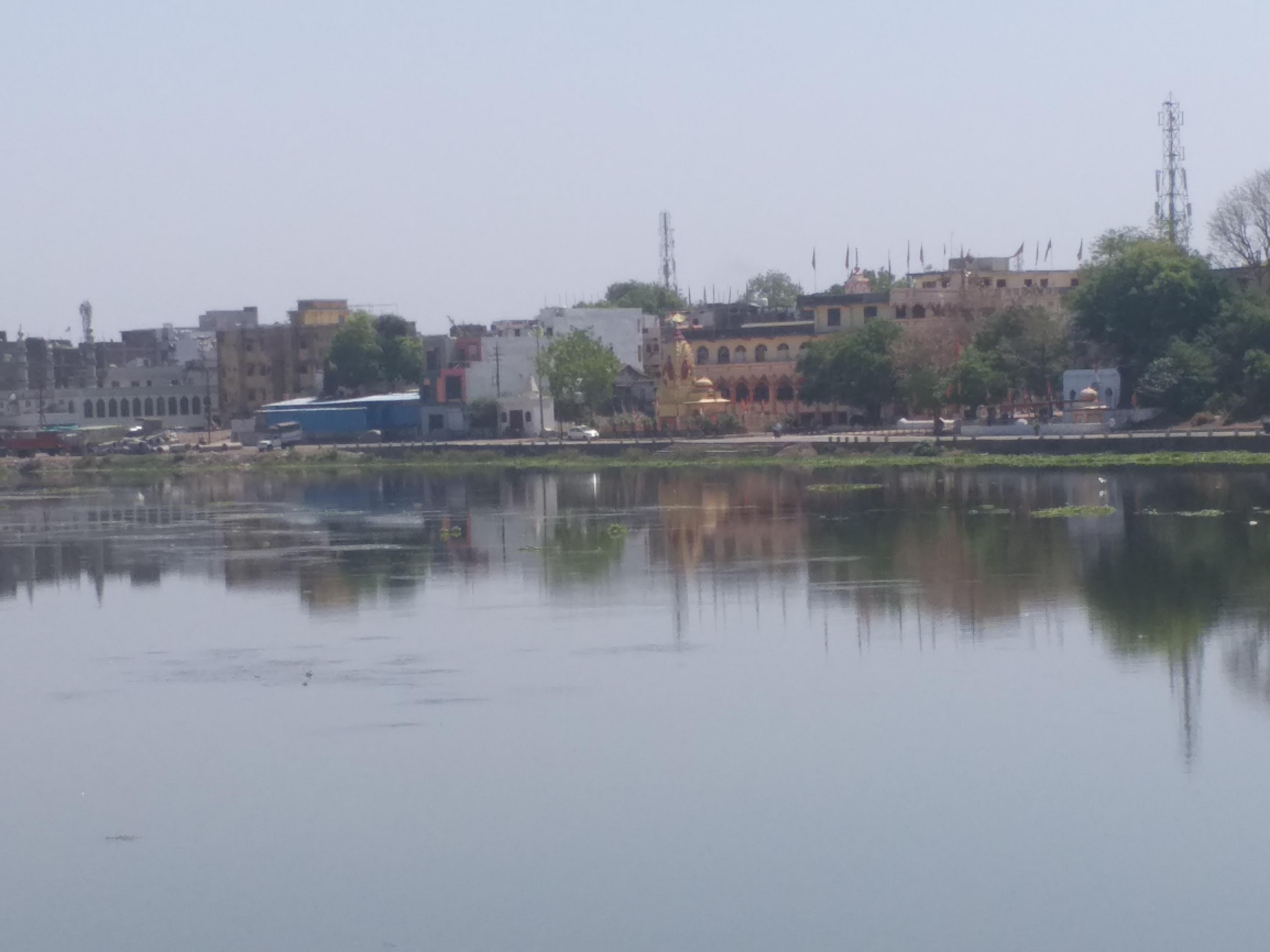 Administration careless about Kunda river in khargon