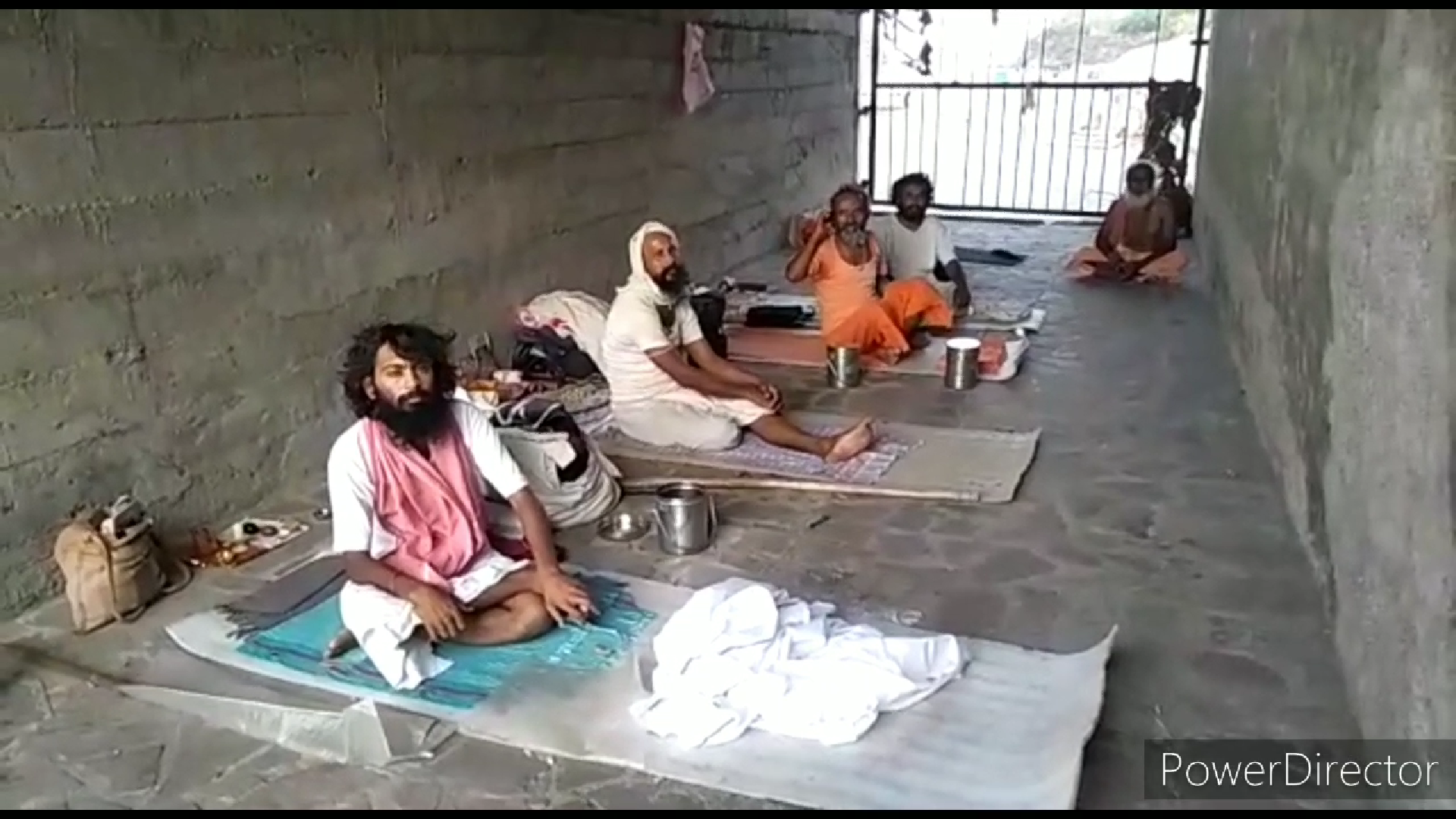 narmada parikrama residents and laborers stranded