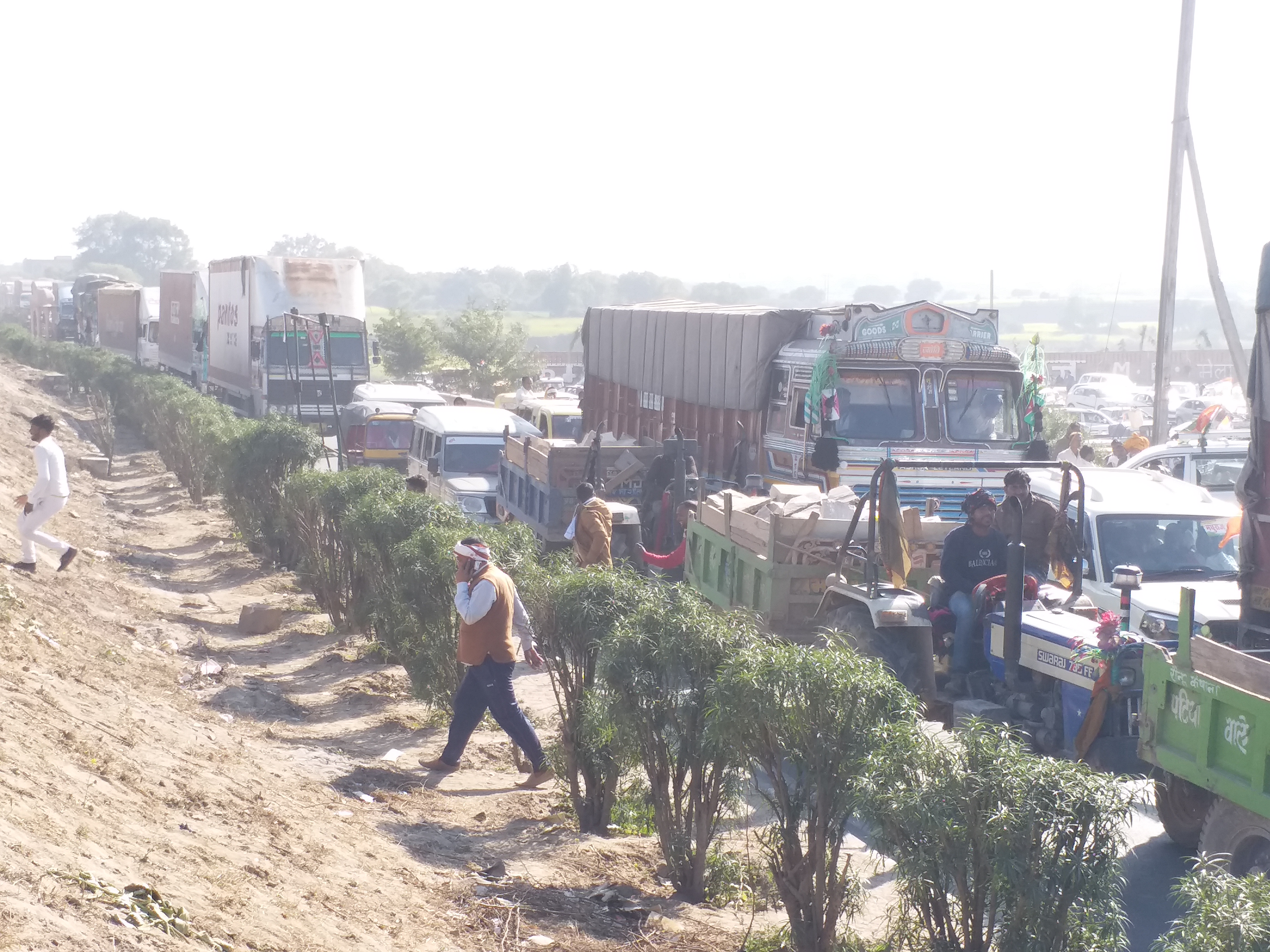 National Highway jam after Khat Panchayat of Congress