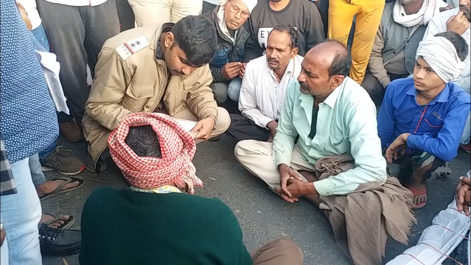 Villagers did a check-up by keeping the dead body