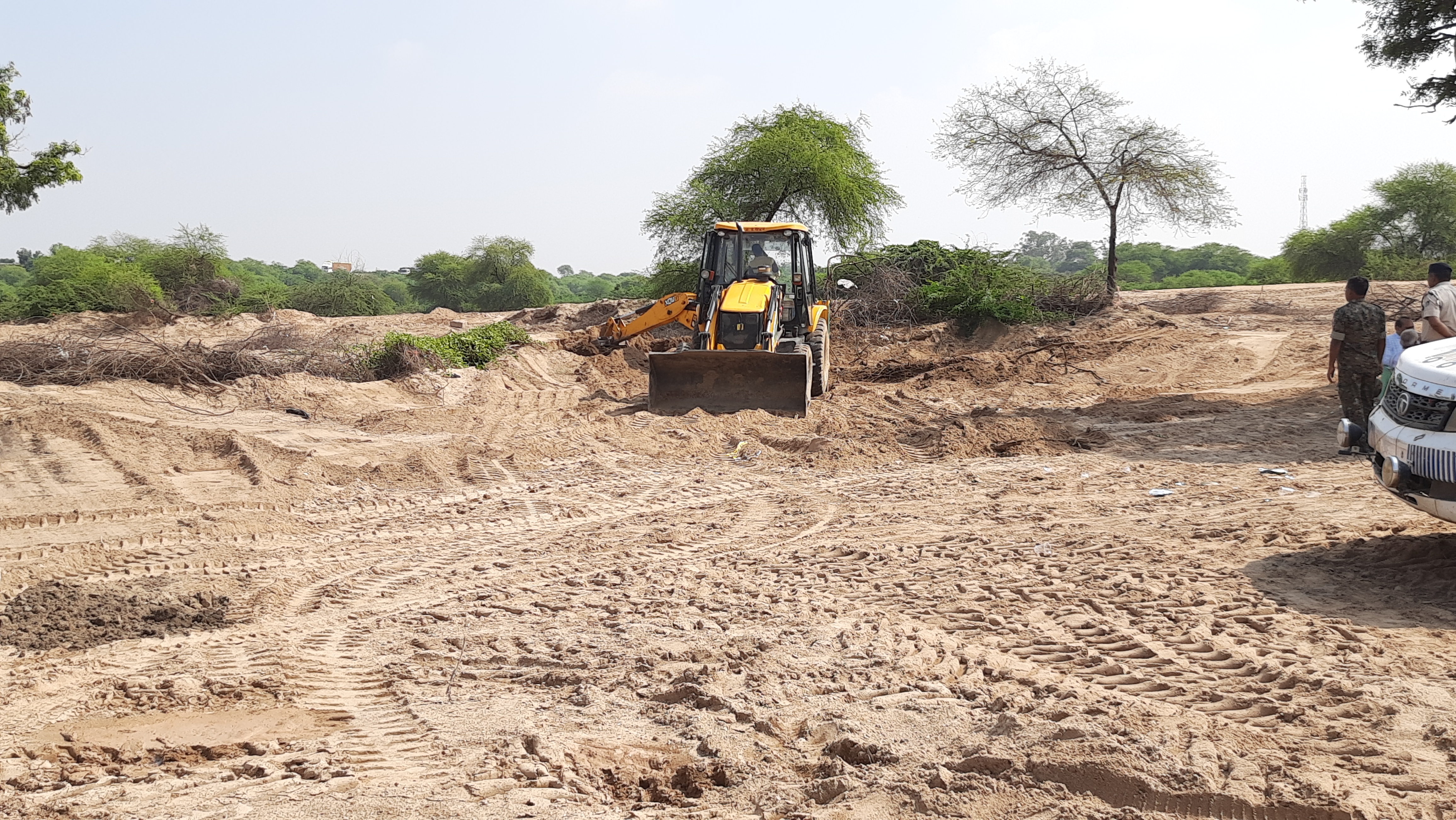 Illegal Sand Destroyed in Morena