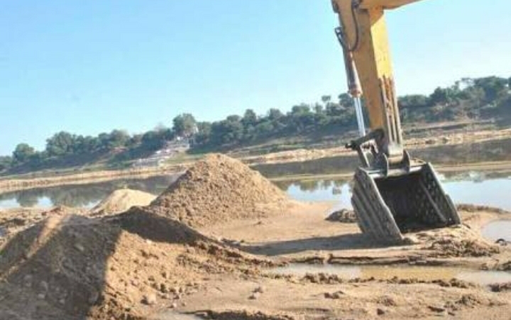 Ban on sand mining till October 1