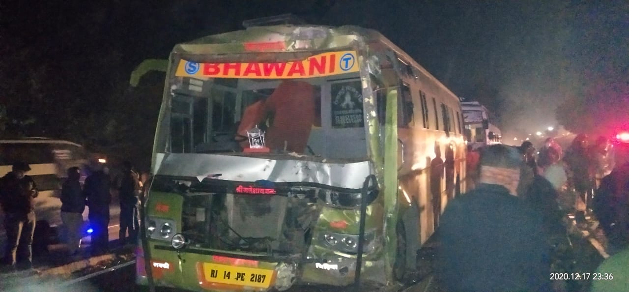 Two buses collide on Mhow Neemuch Highway