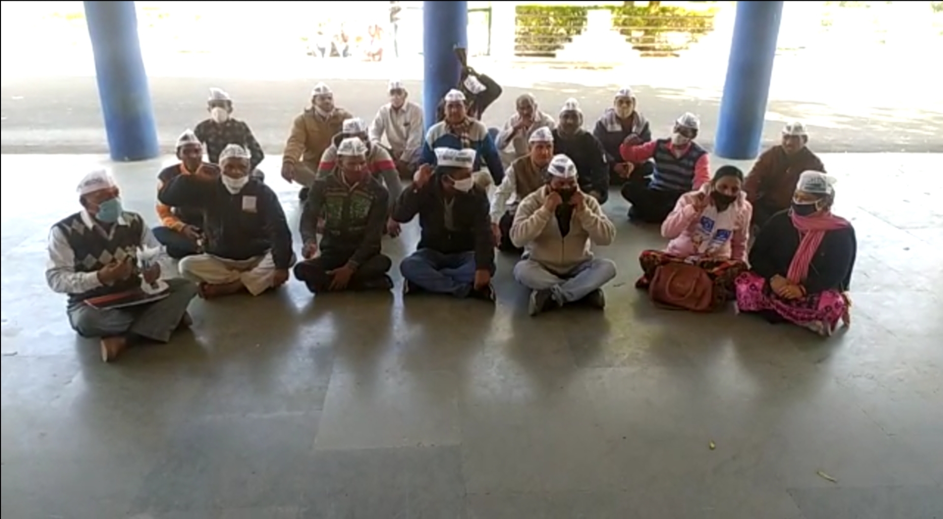 AAP protested against agricultural laws in neemuch