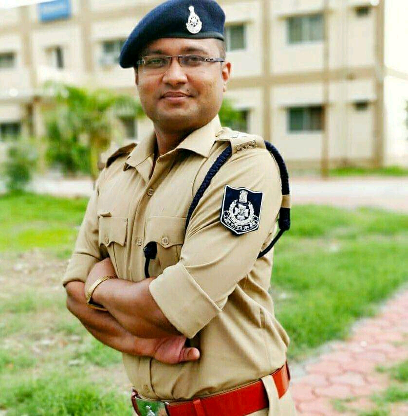 Criminals imposed on criminals as soon as DSP Udit Mishra arrives IN PANNA