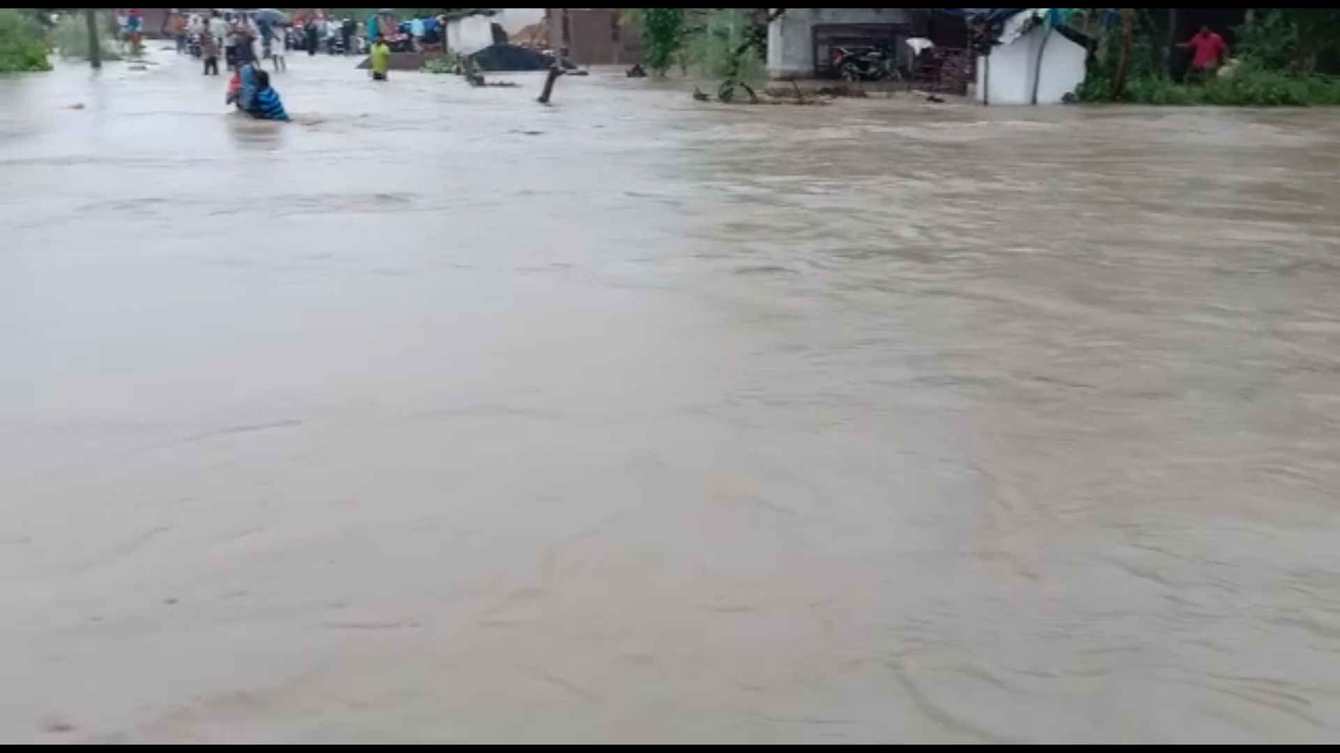 River-drain is on the rise due to heavy rains in Rajgarh