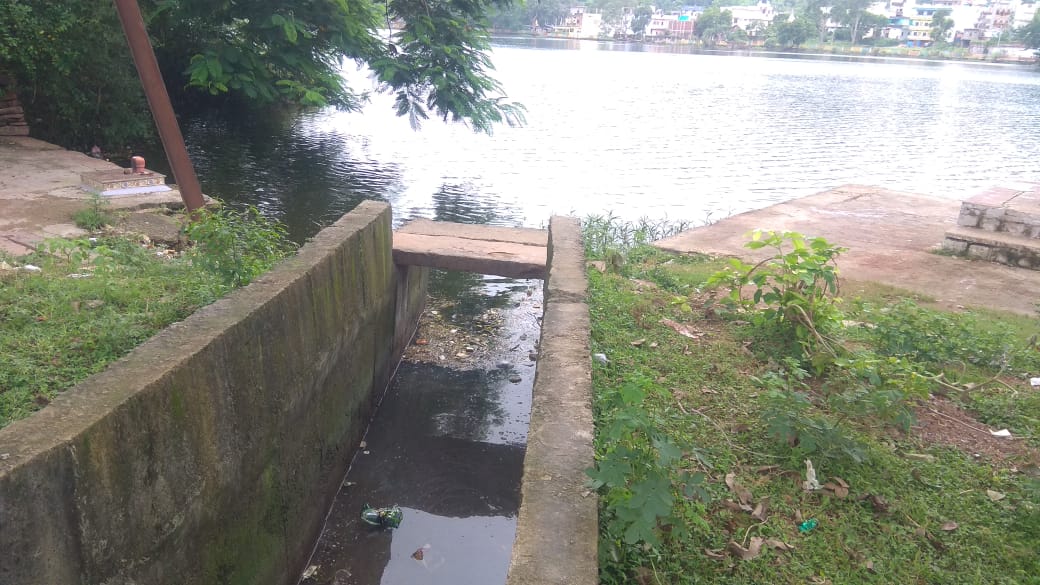 polluted water is discharged directly into the water source