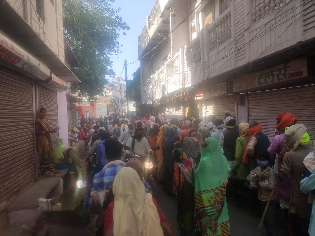 Crowd outside banks in Rajgarh