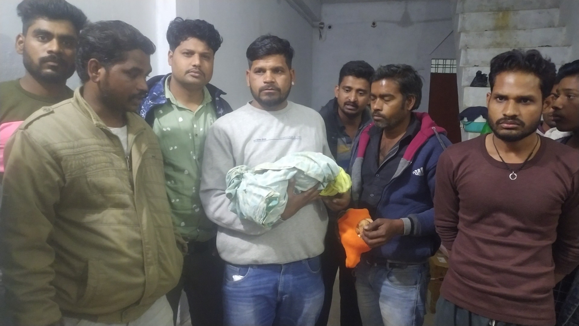 people saved baby in rewa