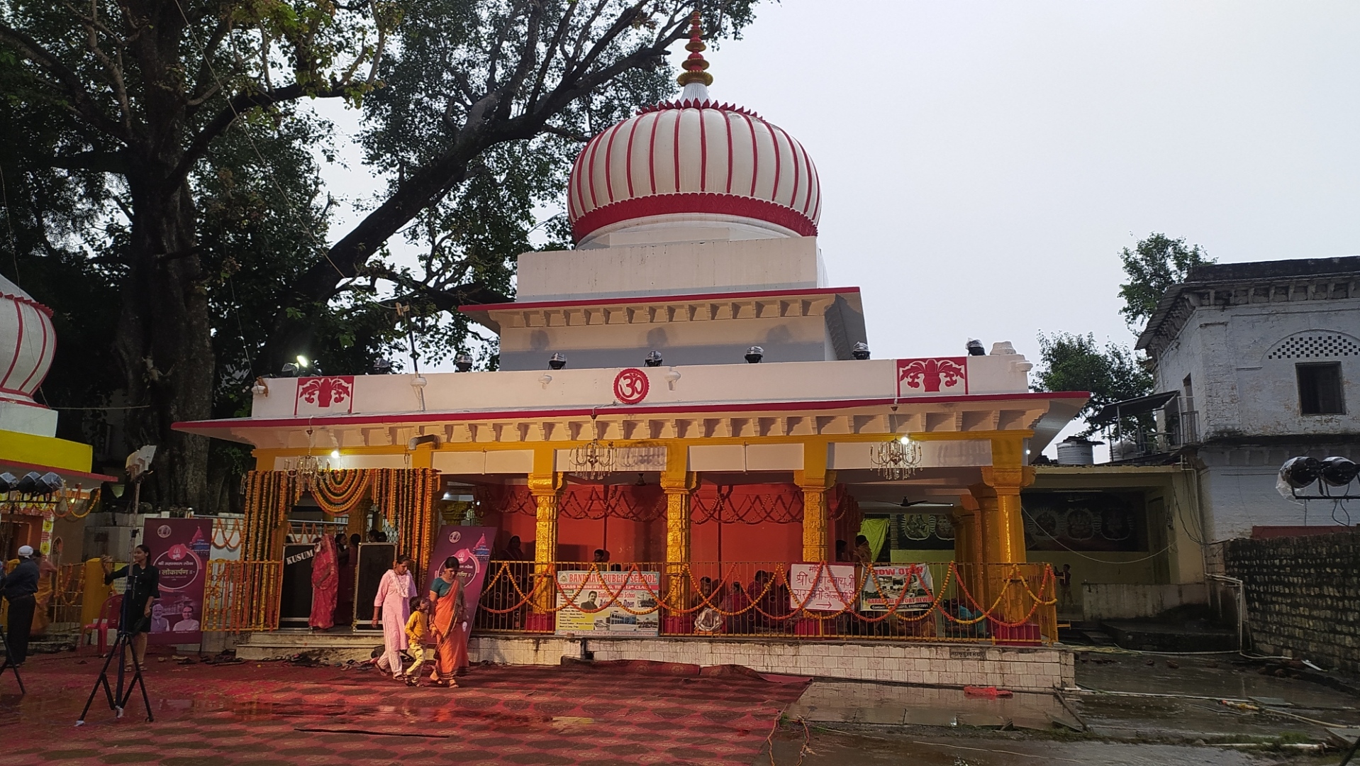 Rewa Devtalab Temple Decoration