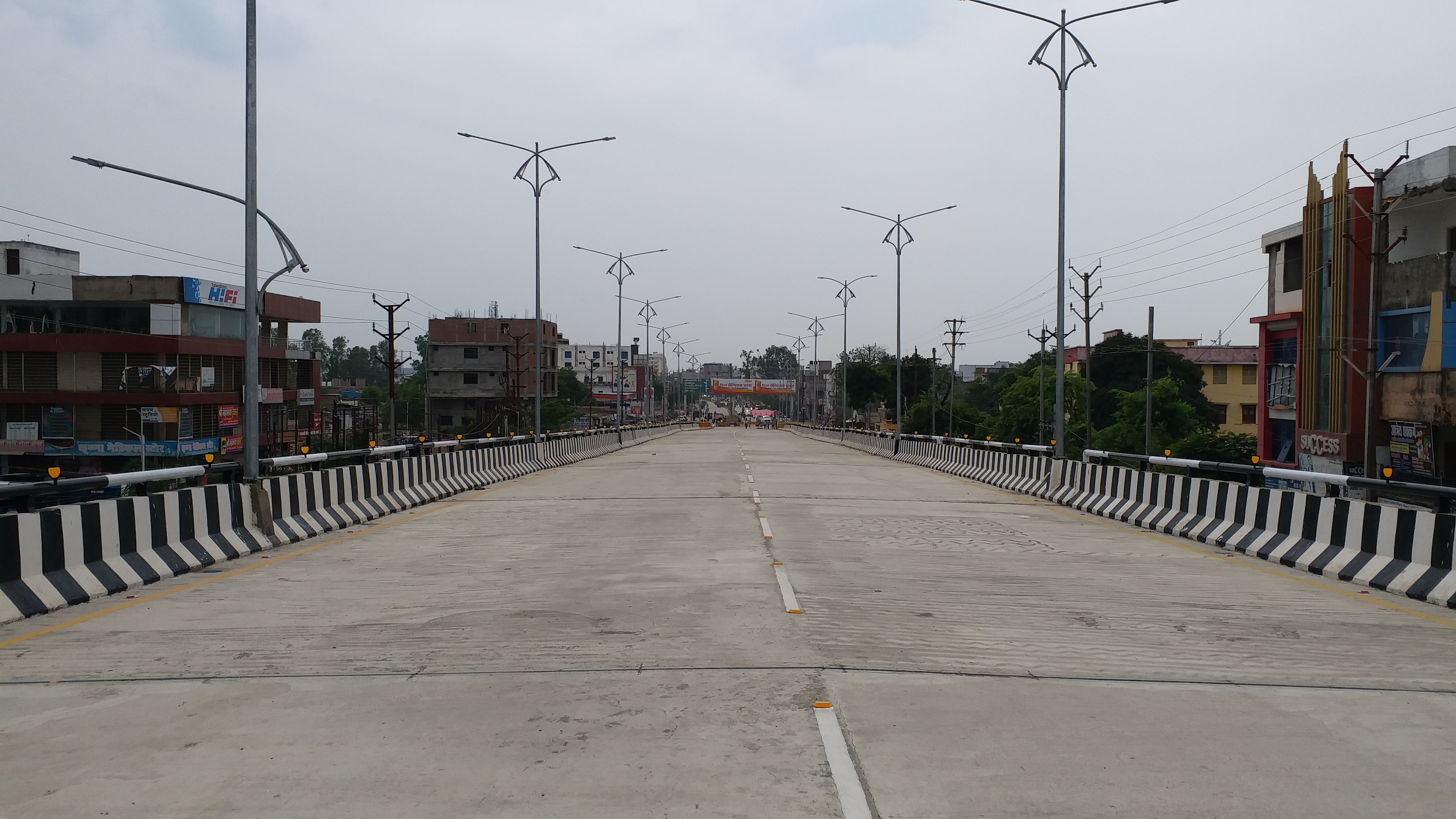 Three lane flyover