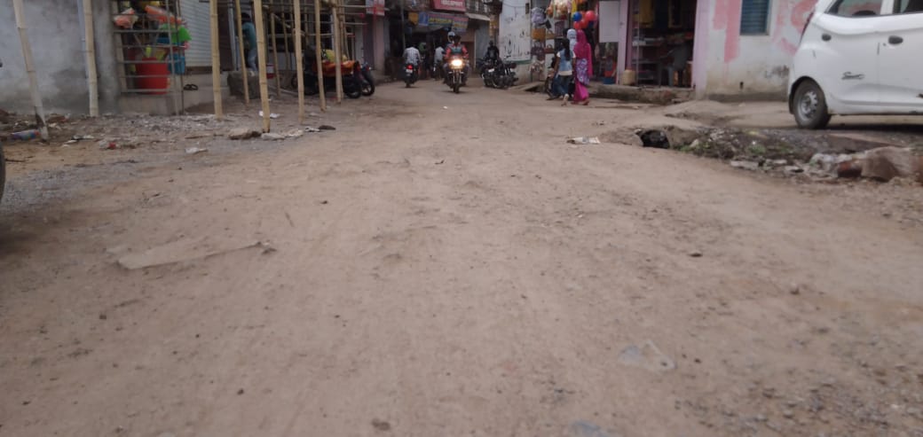 Roads of Silwani Nagar deteriorated for a year due to the negligence of the officials.