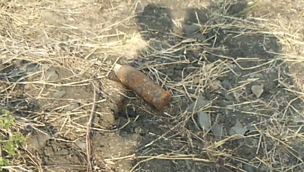 Bomb found while digging in sagar