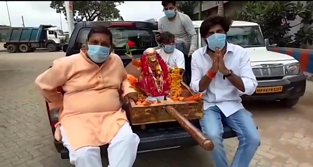 Sai palanquin left on Guru Purnima budni