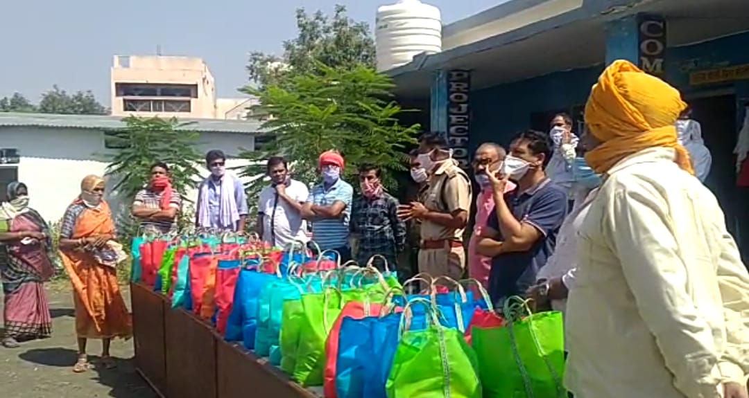 Food items distributed to needy by  social service organization of Seoni