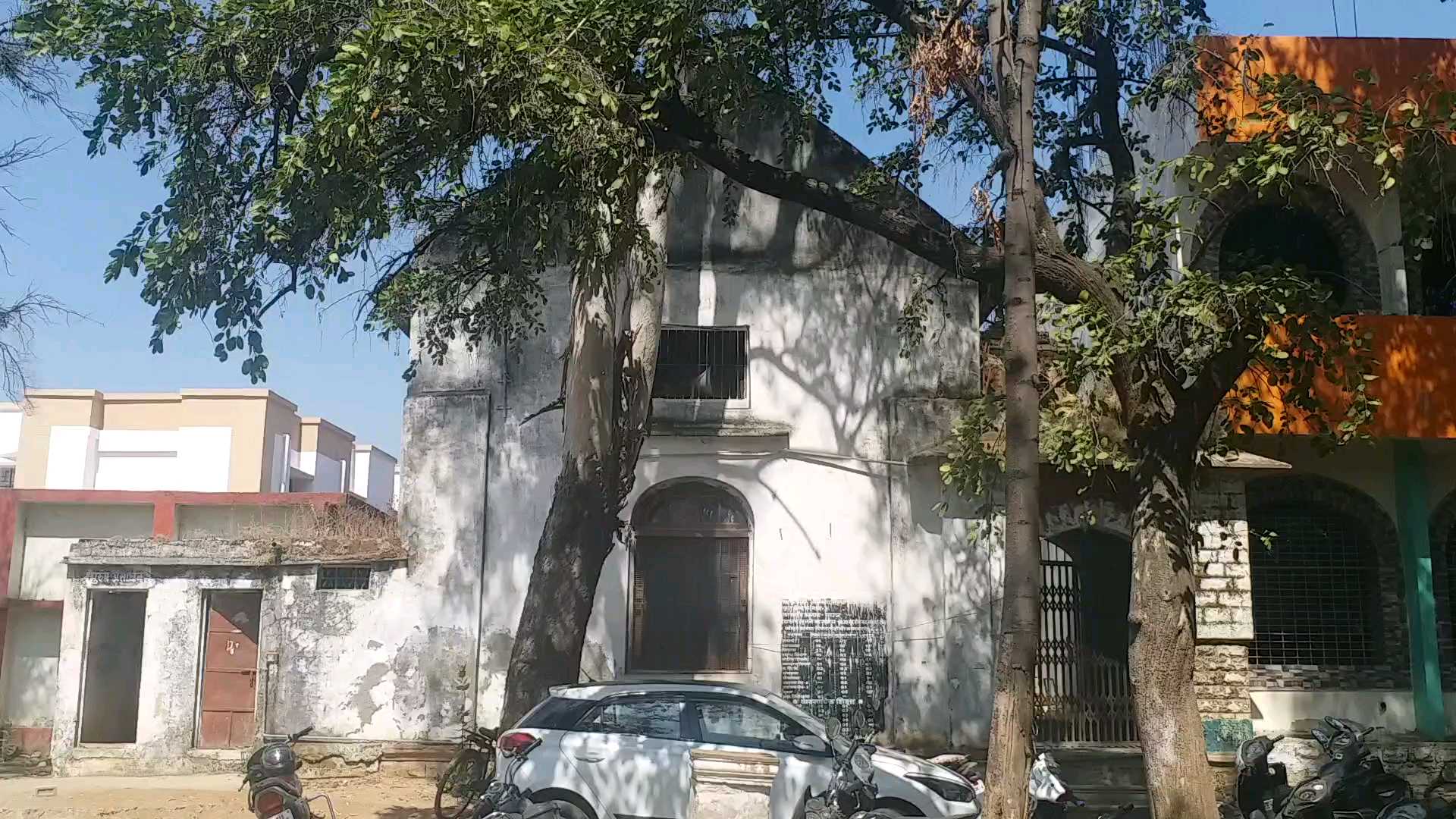 200 year old government school