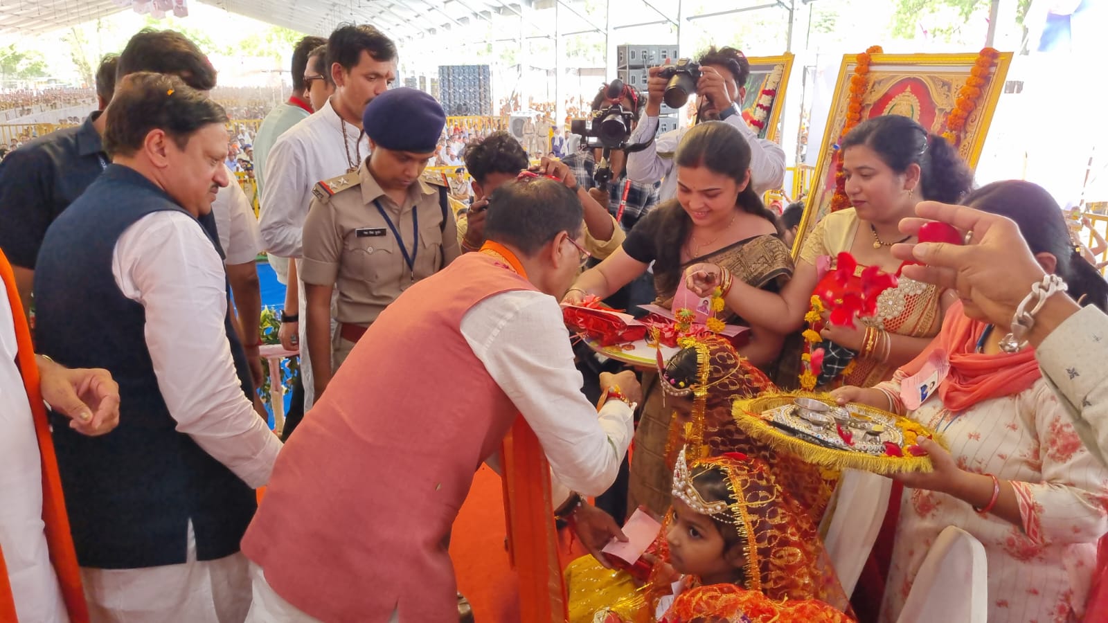 cm shivraj in sagar