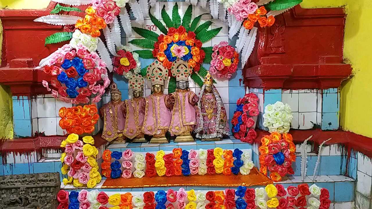 Devotees took holy bath in Banganga Kund