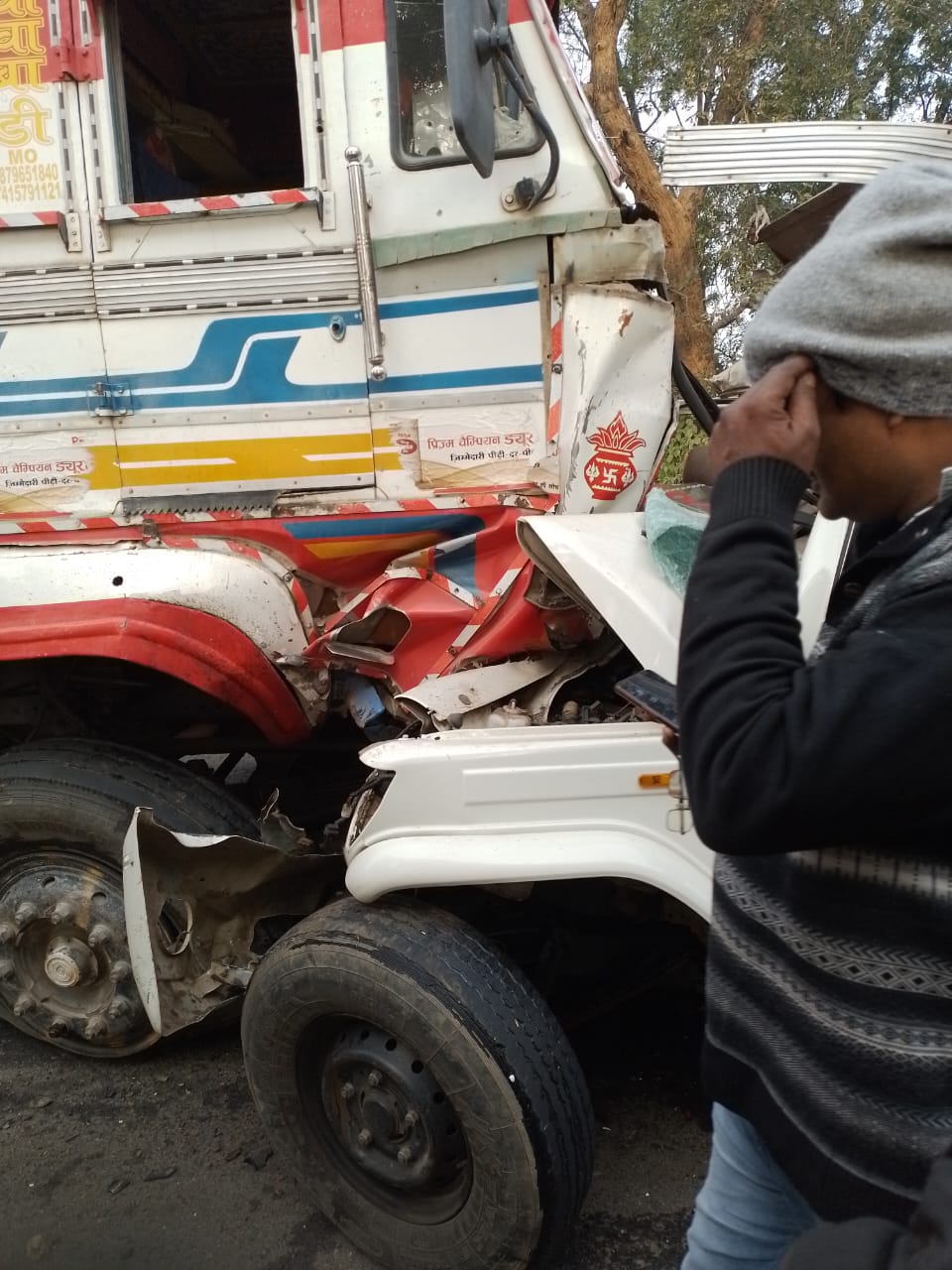 truck and pickup collision