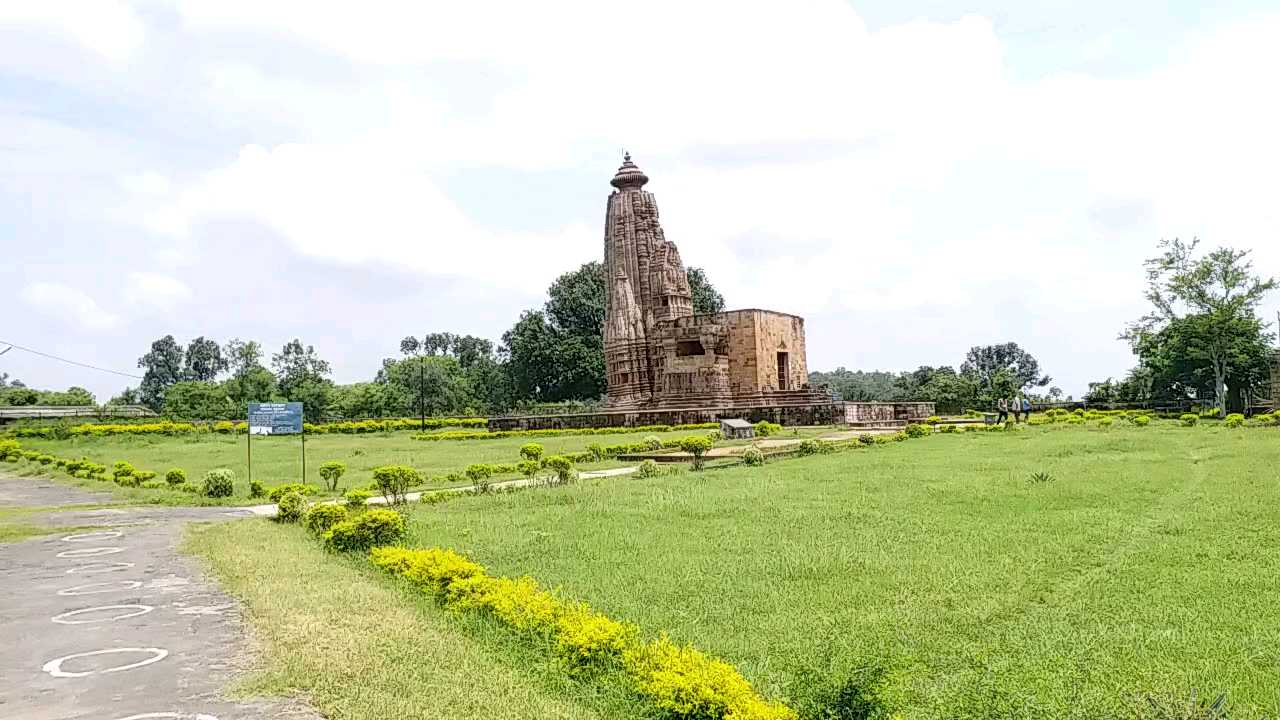 Panoramic view of Virateshwar Temple