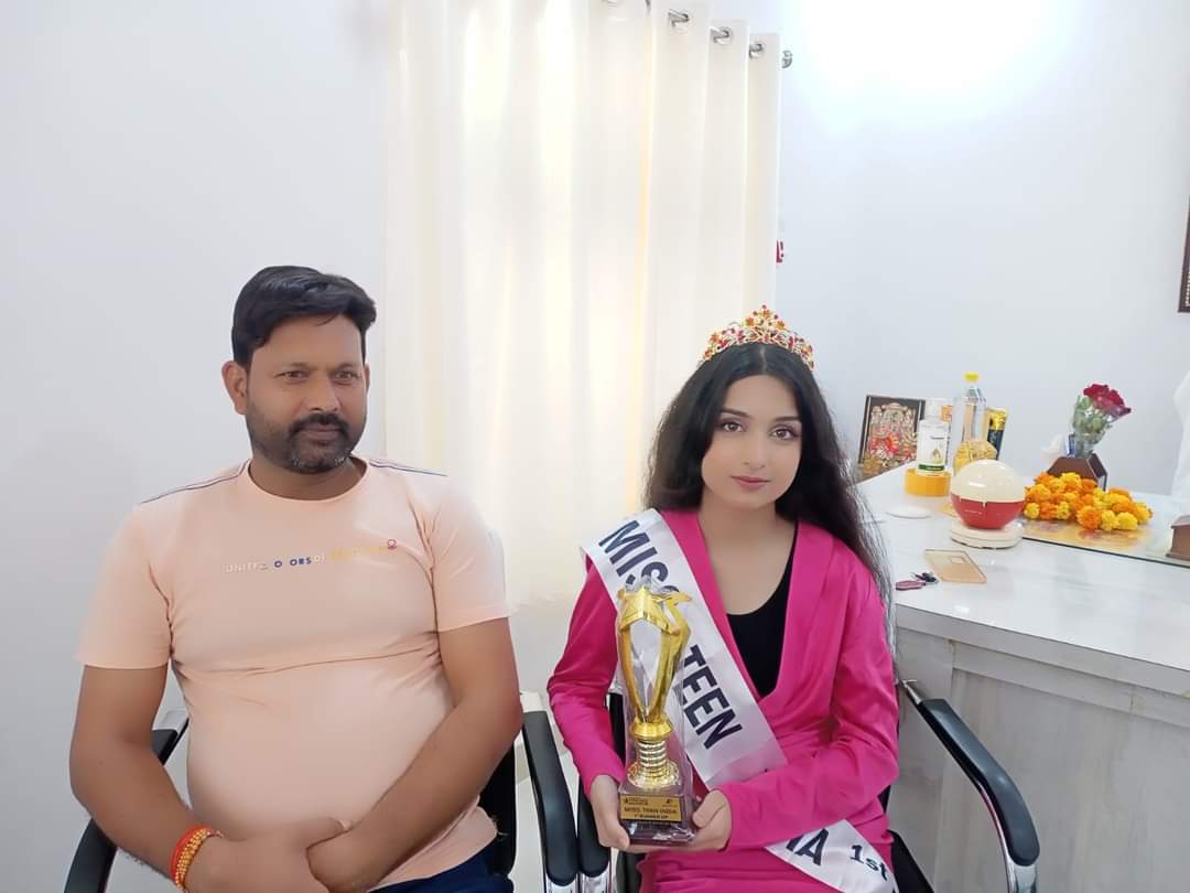 mp girl wins femina beauty pageant