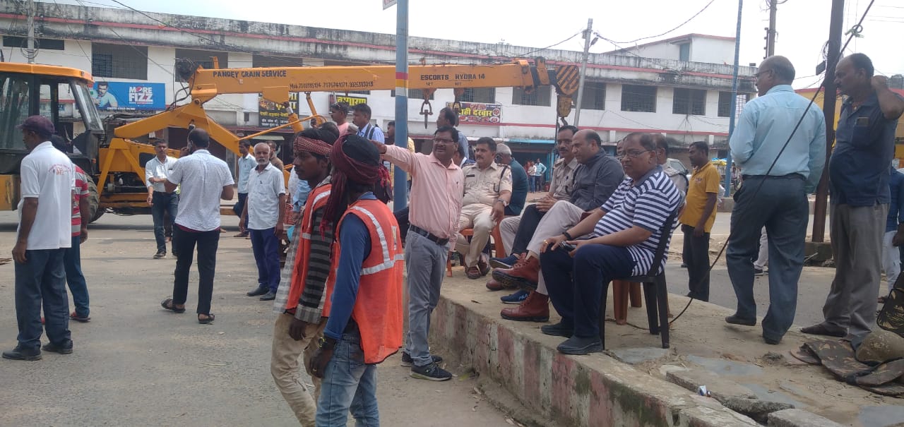 Bulldozer run encroachment Singrauli