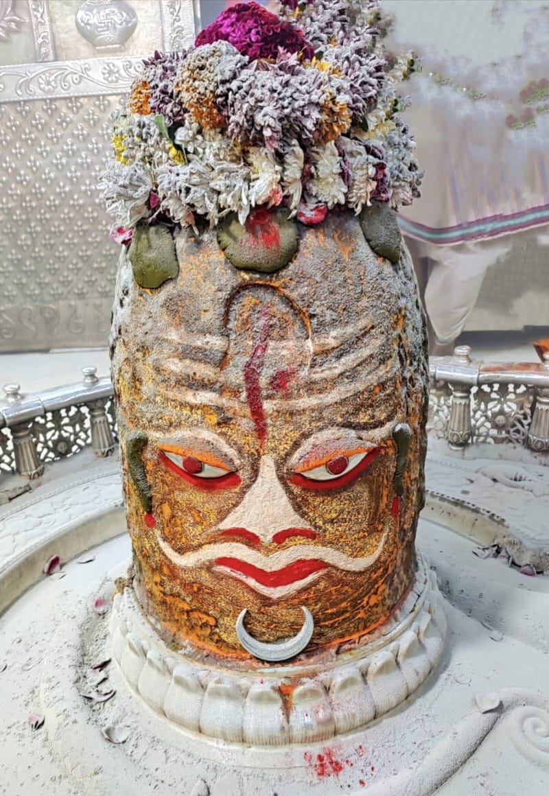 Baba Mahakal makeup on 17 December 2022