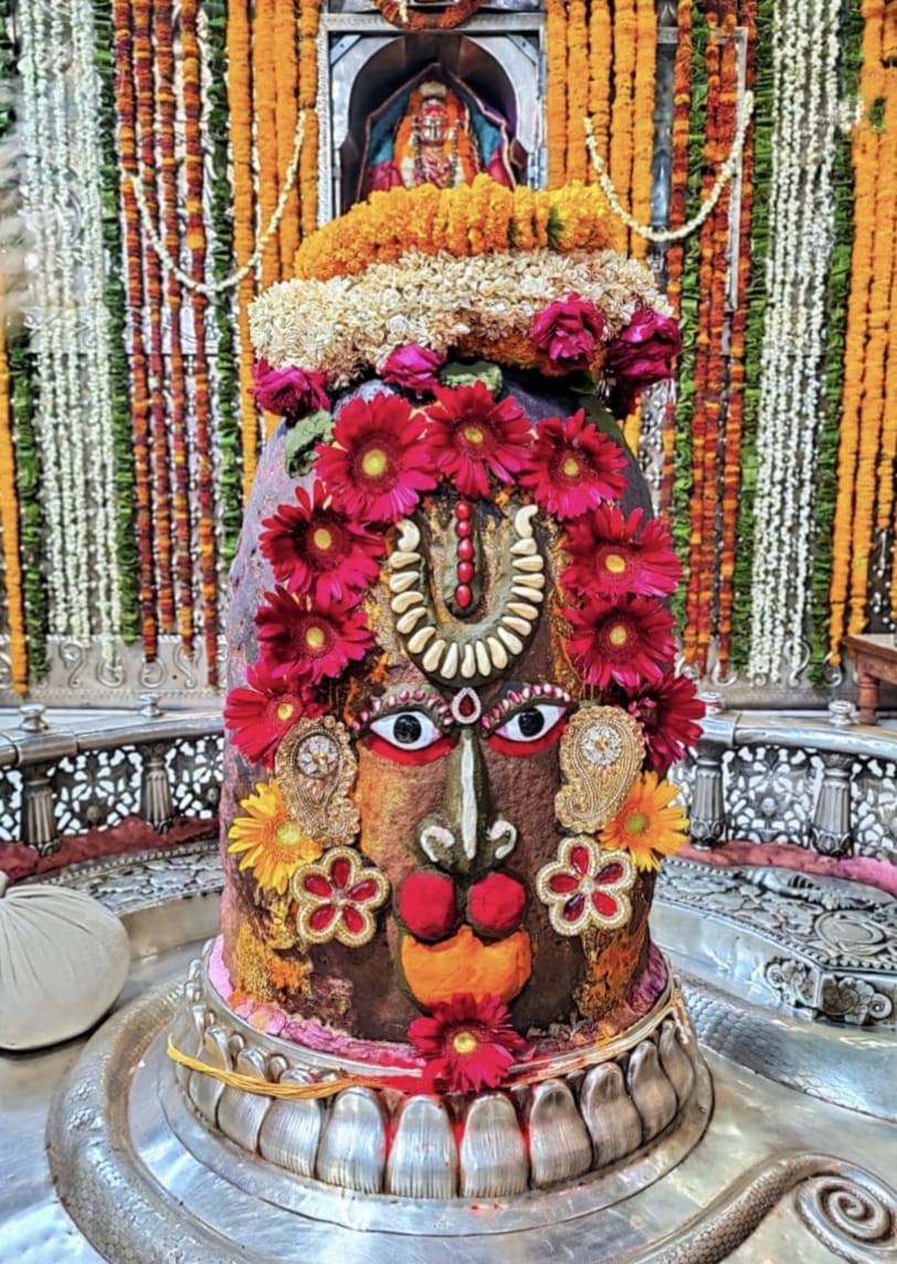 Ujjain Mahakaleshwar temple Baba Mahakal makeup on 26 April 2022