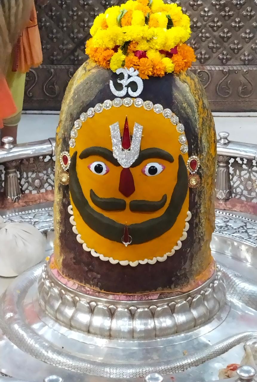 Baba Mahakal makeup on 29 October 2022