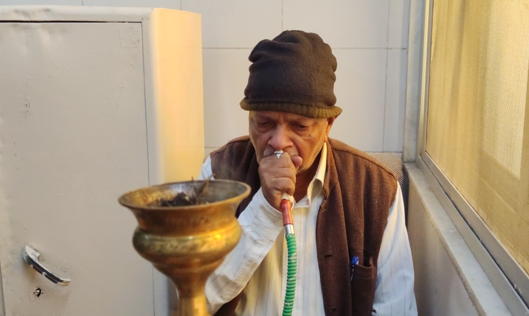 Ujjain Asthma treatment with hookah