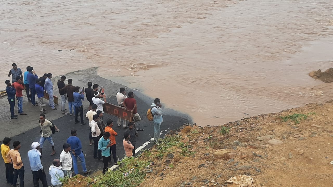 Heavy Rain Narmadapuram MP