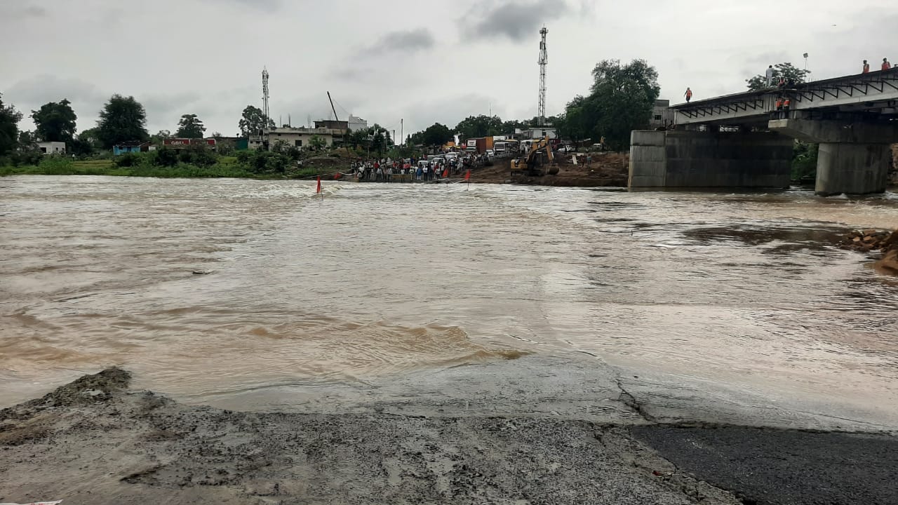 Heavy Rain Narmadapuram MP