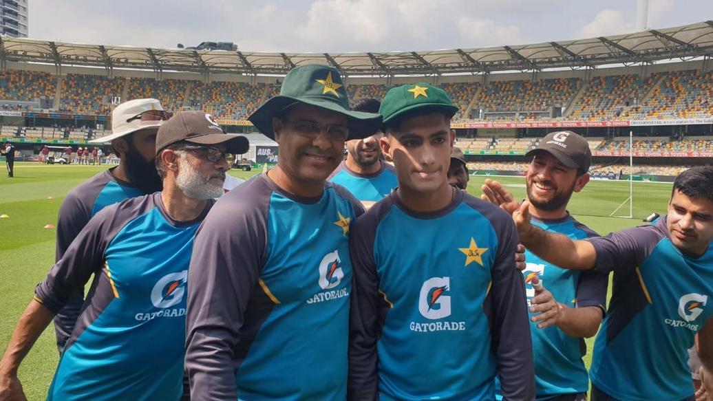 Waqar Younis with Naseem Shah.