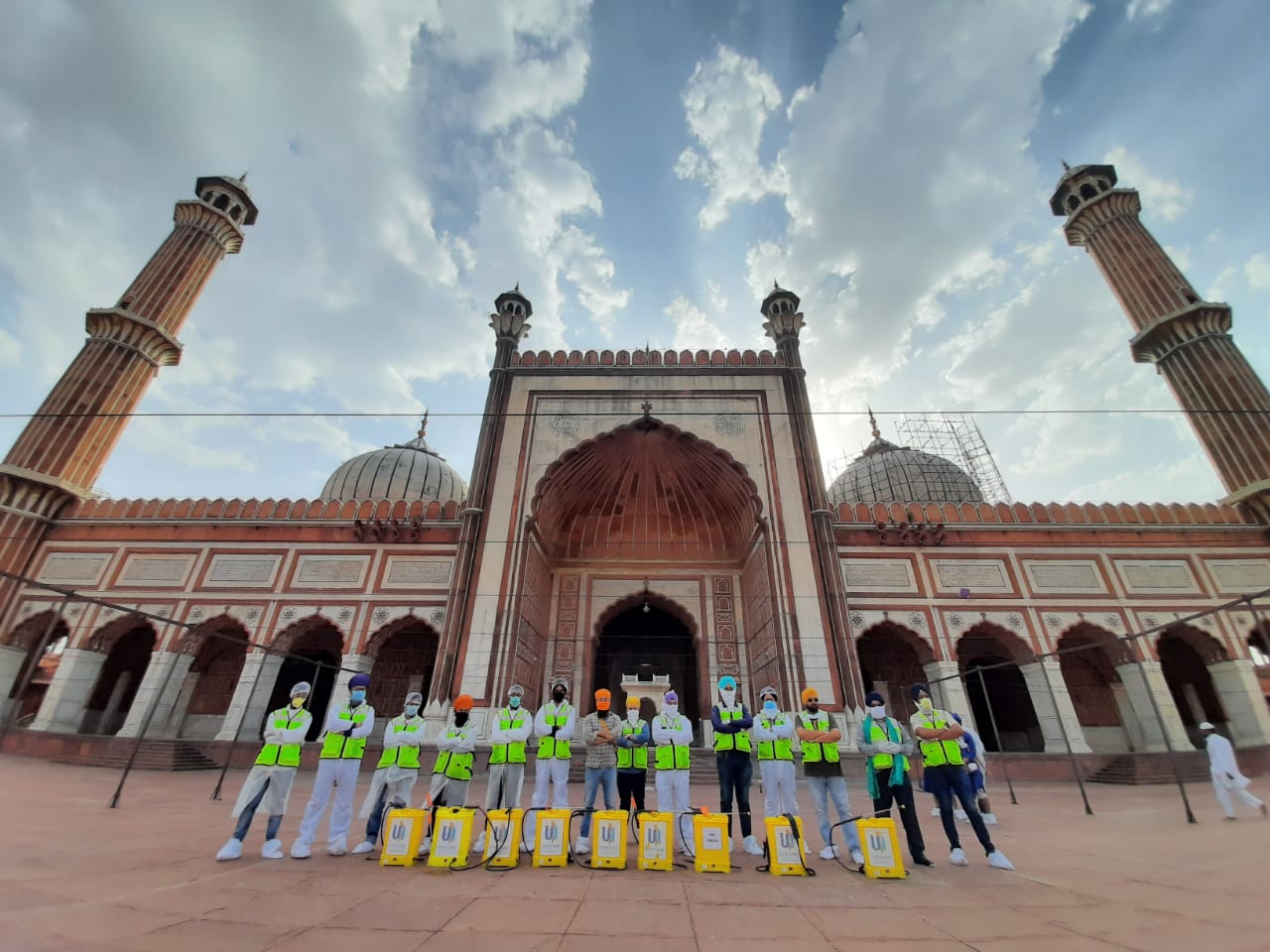 sikhs sanitized jama masjid ahead of eid