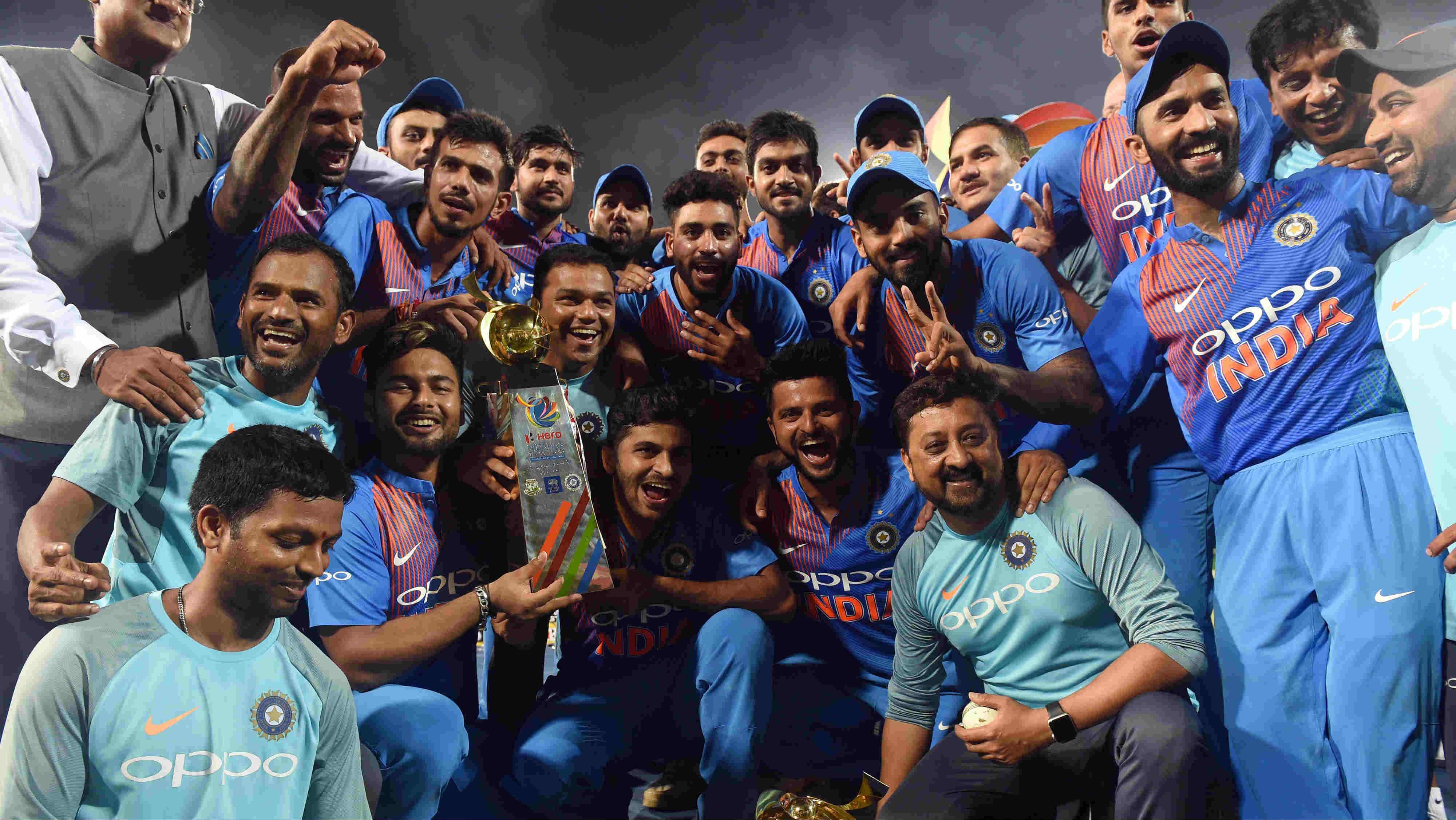 Winning Indian team with Nidahas Trophy