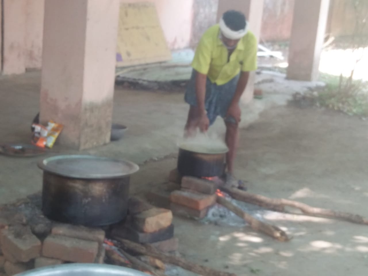 after cooked for migrant workers, villagers banned him