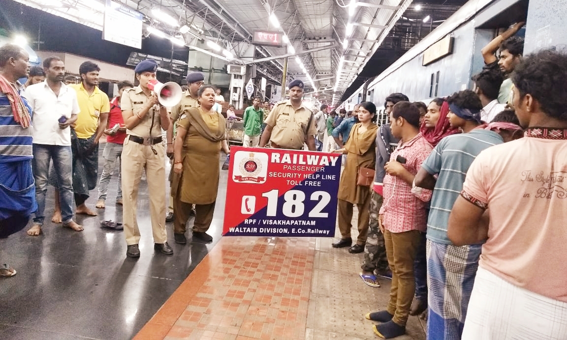 east cost railway issue guidelines for carrying explosive in train