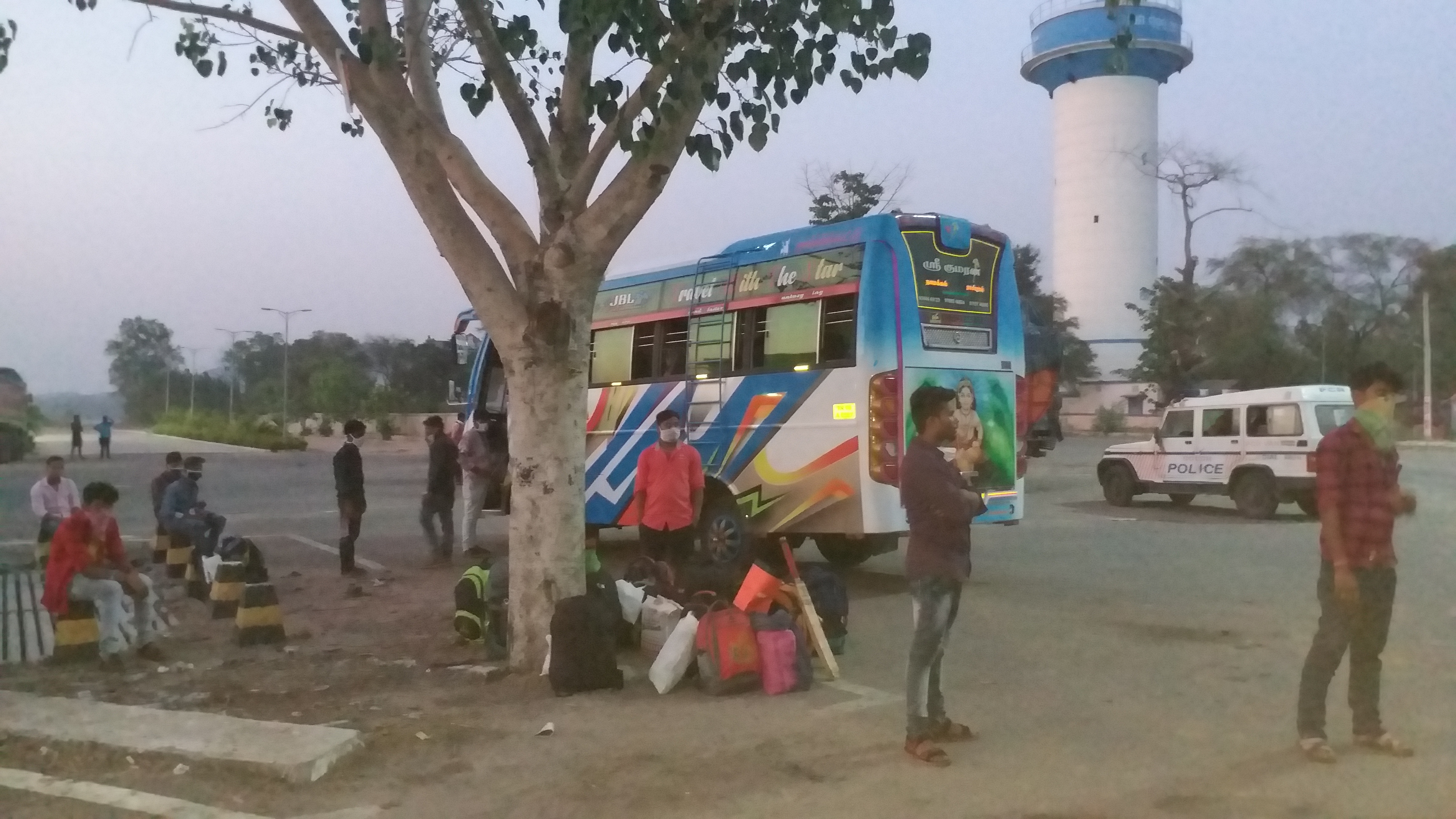 Migrant workers arrived at the district collector's officeMigrant workers arrived at the district collector's office