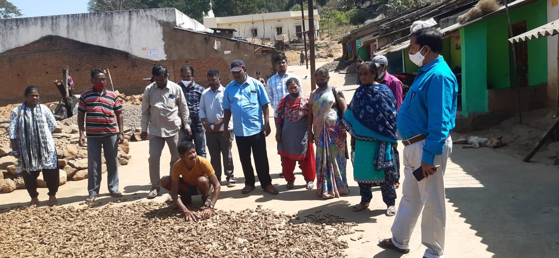 କୋଟିଆରୁ ହଳଦୀ-ତେନ୍ତୁଳି କିଣିବ ପଡୋଶୀ, ଫାଟୁସିନେରିରେ ଗସ୍ତ କଲେ ଆନ୍ଧ୍ର ଅଧିକାରୀ