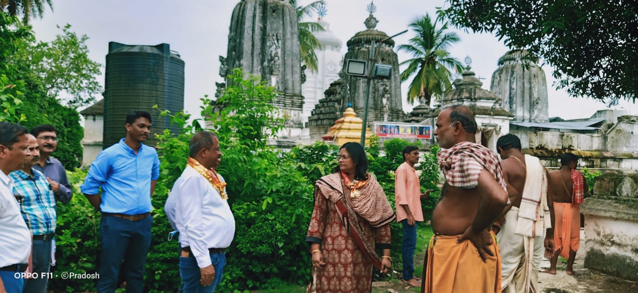 ନୟାଗଡରେ ଉନ୍ନୟନମୂଳକ କାର୍ଯ୍ୟର ସମୀକ୍ଷା କଲେ କେନ୍ଦ୍ରାଞ୍ଚଳ ରାଜସ୍ବ ଆୟୁକ୍ତ