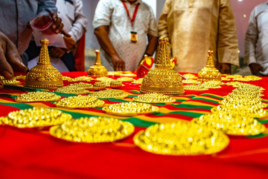 Devotee donates 4.8 kg gold to Jagannath Temple