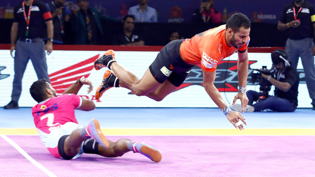 U Mumba , Jaipur Pink Panthers , PKL 7, Bengaluru, Abhishek Singh, Pro Kabaddi League