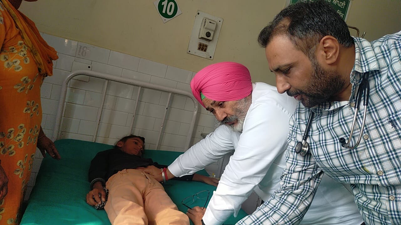 Health Minister Punjab conducted a surprise check in Barnala government hospital