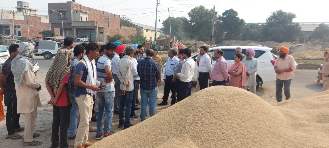 Special Chief Secretary reviewed the development works in Barnala