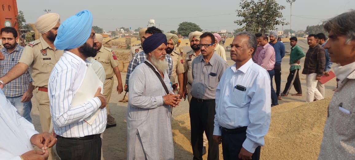 Special Chief Secretary reviewed the development works in Barnala