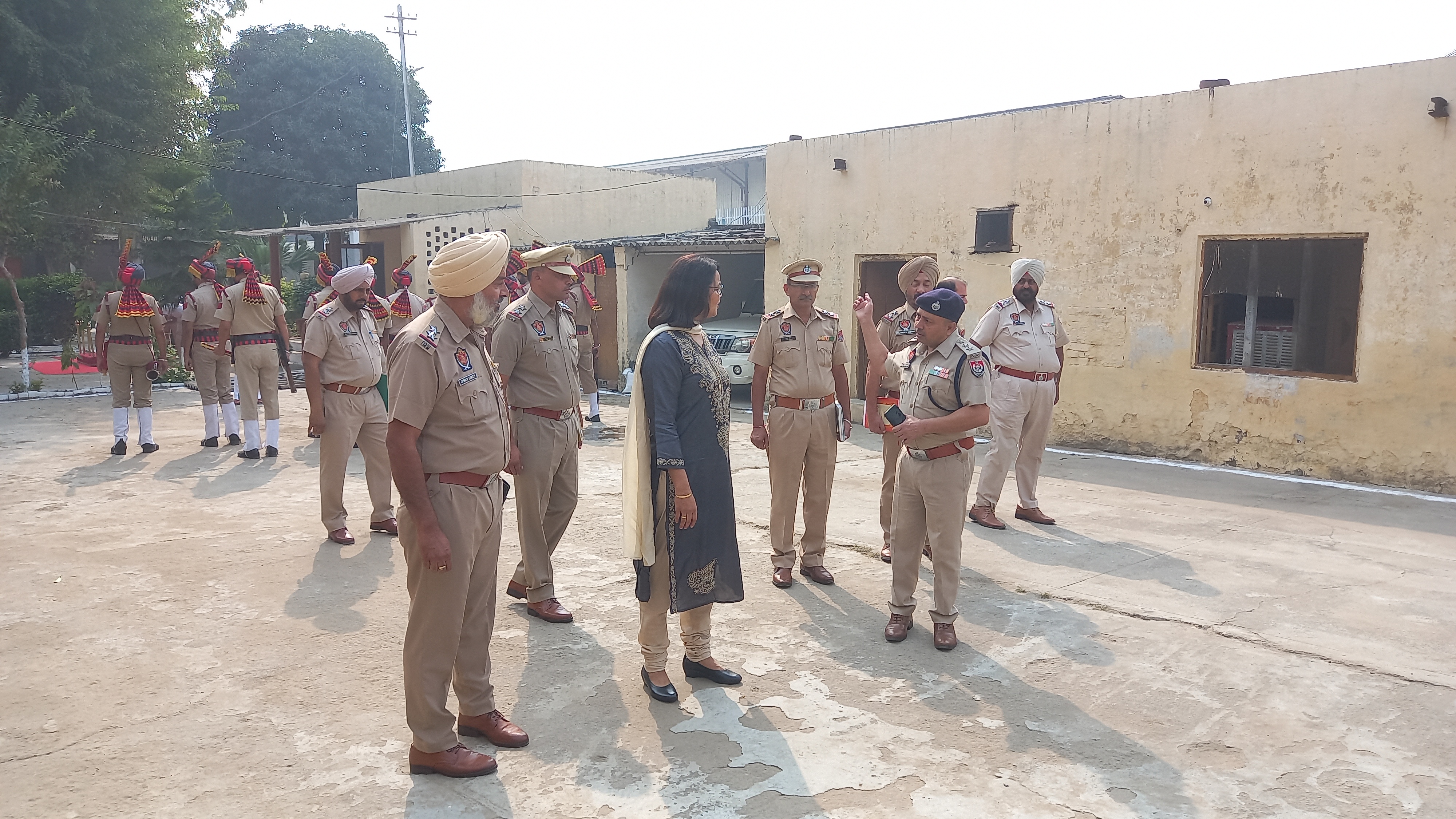 ADGP visits Ludhiana railway station